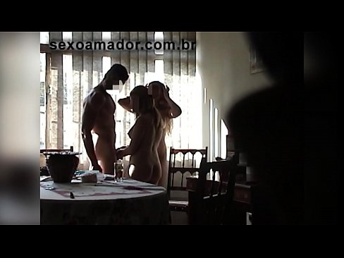 ❤️ Prietenii sexuali invită un bărbat uriaș și o partidă în trei cu el ❤️❌  at ro.hochu-sex-tomsk.ru ❌️